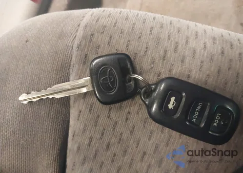 2002 Toyota Camry Le/Xle/Se from USA, damaged, VIN 4T1BE32K82U107198